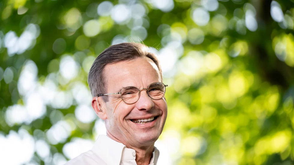 Möjligen kan Kristersson skratta hela vägen till banken, men det finns de som skrattar betydligt mer. Det tycker skribenten är upprörande.
