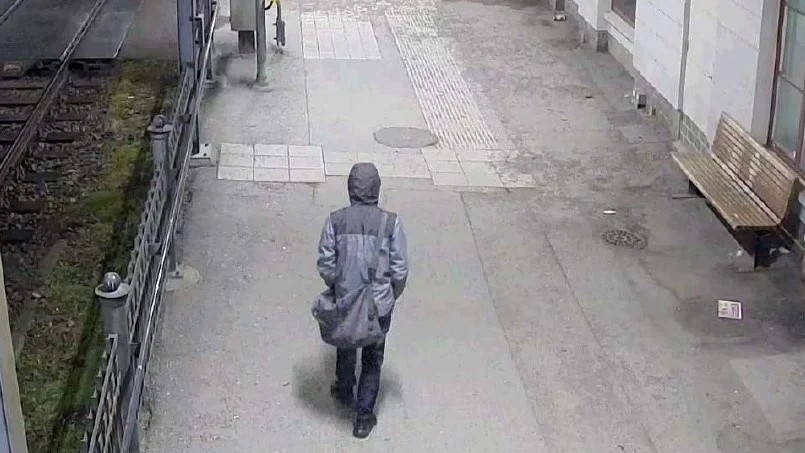 20-åringen har dömts för sprängningen av Korven-huset. Övervakningsbilder. Bilderna är från förundersökningen.