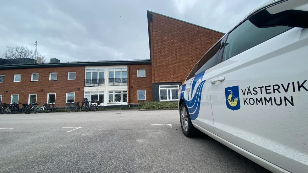 Västerviks kommun vill att det i framtiden ska gå att nå kommunen på ett sätt, via ett kontaktcenter. Syftet är att effektivisera men också att se till att kommuninvånarna verkligen får svar och hjälp.