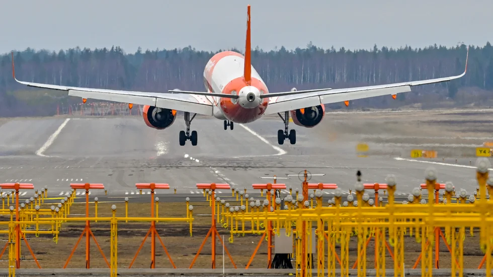 Flygskatten borde avskaffas, det skriver företrädare för Transportföretagen.