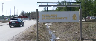 Officer inledde romans under övning – straffas