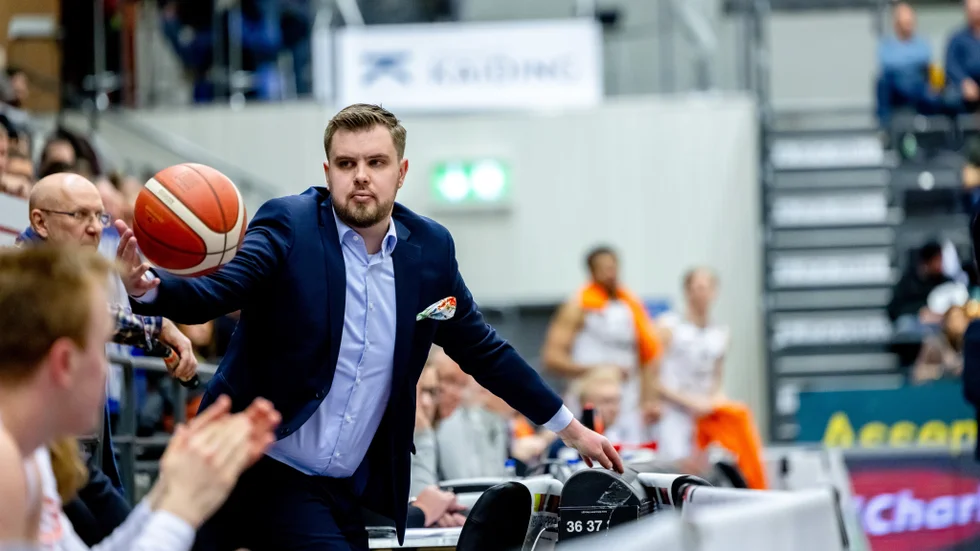 Jakob Sandén stannar i BC Luleå över kommande säsong.
