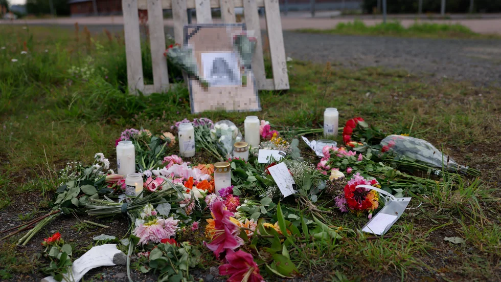 En 15-årig flicka har häktats för mordet på en flicka i högstadieåldern i Landskrona.