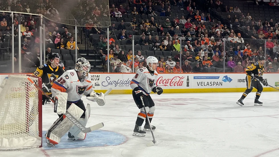 Emil Andraes Lehigh Valley slog ut Wilkes Barre Penguins.
