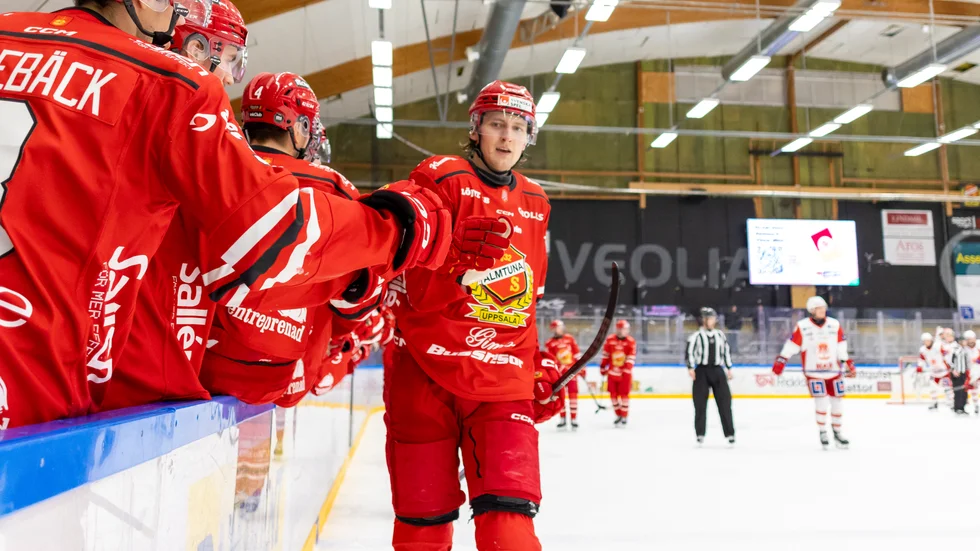 Anton Klint kvitterade mot Västervik i den andra perioden.