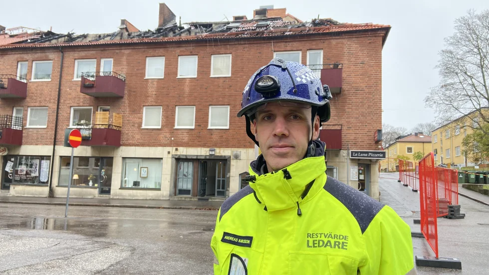 Andreas Karlsson är restvärdeledare vid Brandskyddsföreningen finns på plats för att alla som drabbats av branden på Söder. 