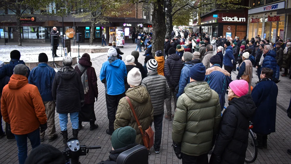 Manifestationen för vapenvila i Gaza i Skellefteå för en månad sedan.