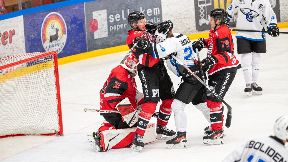 Rasmus Similä (79) fortsätter en säsong till i Piteå Hockey.