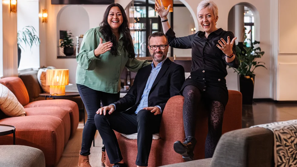 Hannah Degerman, Fredrik Blom och Sara Holm på Inflyttarservice tog emot glädjebeskedet under tisdagen. 