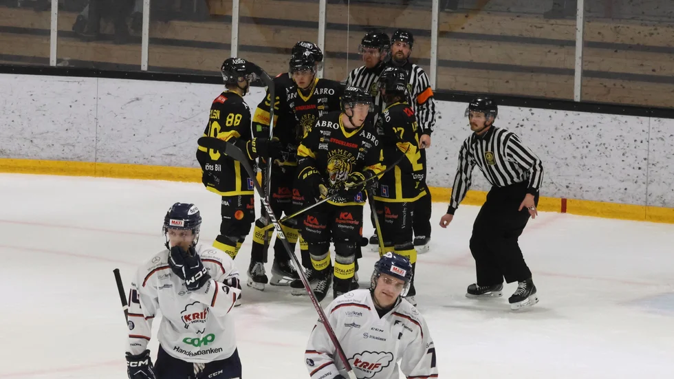 VH fick fira efter Isac Anderssons mål i andra perioden. 
