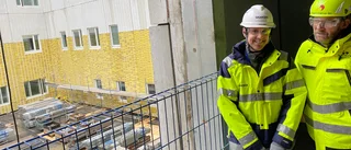 Alla betongdelar på plats – utan några olyckor