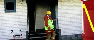 Mannen hittades vid ytterdörren