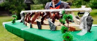 Bygger vikingaskeppet "Åsa"