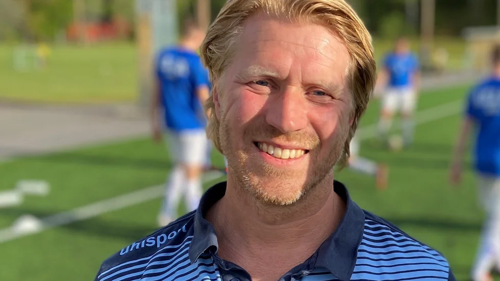 Mathias Andersson blir assisterande tränare till Robert Axelsson. 
