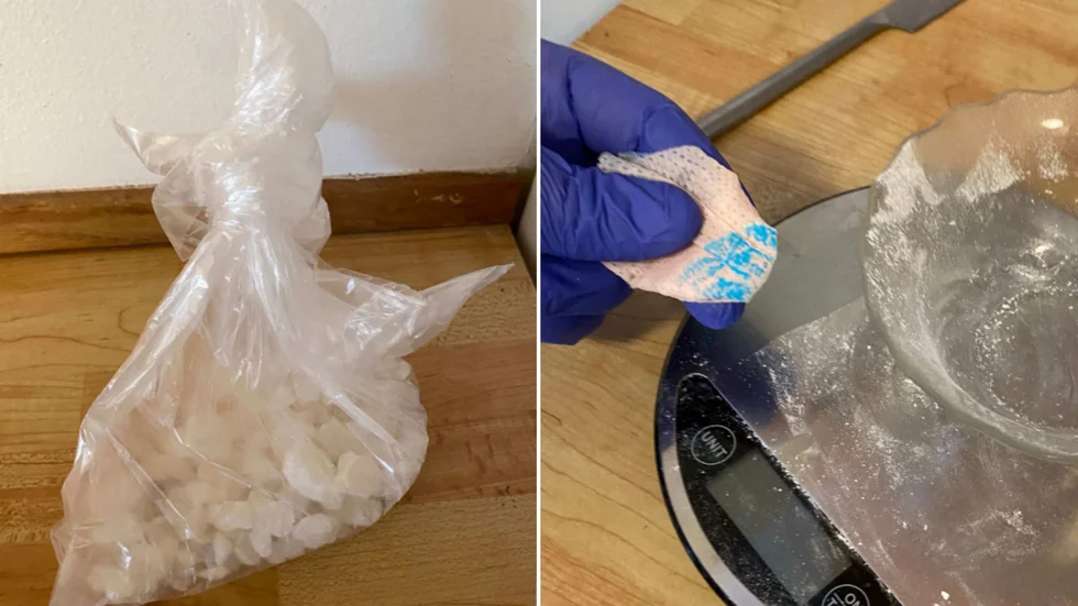 I lägenheterna i Gottsunda hittades narkotika. Den blå färgen på den så kallade kokainsvabben påvisade att preparatet funnits i skålen på bilden.