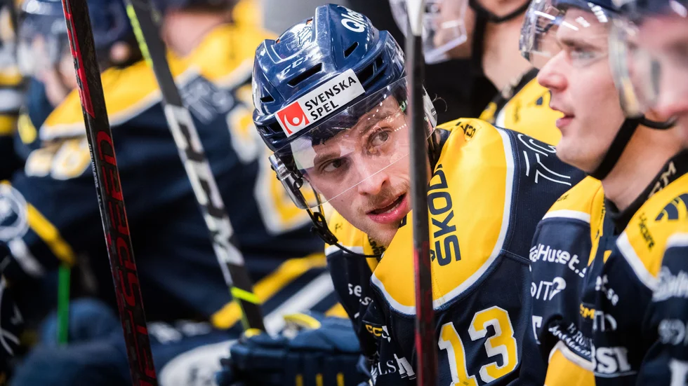 Gustav Willman Borvik i Södertäljetröja under en allsvensk match