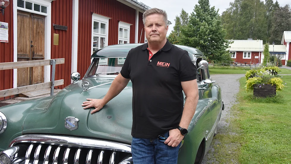 Crister Lundgren, ordförande i Motorentusiasterna i Norr, berättar om lördagens rally, Lena Rallyt 2023.