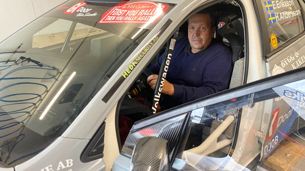 Erik Eriksson sätter sig för första gången i Polo R5 med 300 hästkrafter under huven. 