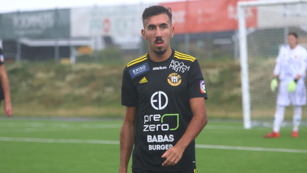 Simon Cakar kvitterade för Smedby.