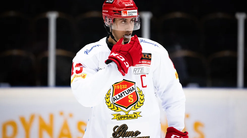 Kapten Karlström stannar i Almtuna.