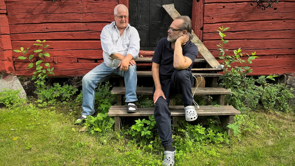 Tony Strand och Stefan Larsson har båda jobbat aktivt i partiet, som de nu anklagar för att vara toppstyrt.