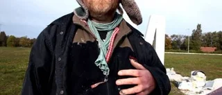 M som i massiv samhällskritik