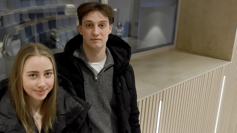 Linnea och Alexander Schröder tror att Günther Mårders tips kan komma väl till pass när de börjar jobba. 