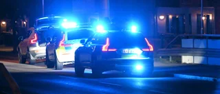Stort polispådrag i Klockaretorpet efter höga smällar