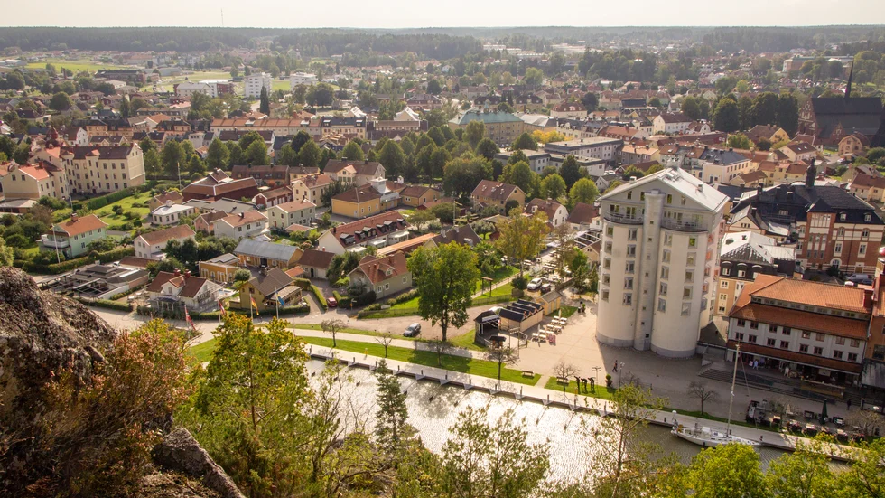 Söderköping med sin gamla stadskärna engagerar. Nu blir det en föreläsning om kampen för att rädda stadskärnan i Hjo.