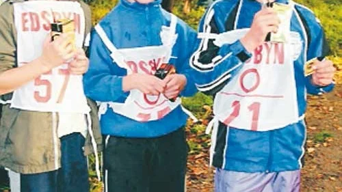 Åttaåringarna Casper Timm, Dennis Davidsson och Felix Paulsson var några av deltagarna i Lilla Ingatorpsloppet, som arrangerades för tolfte gången.