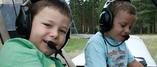 Moritz och Albert tog flygkärran hit...