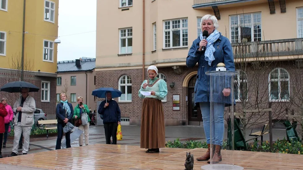 Kommunalråd Kristina Edlund (S) menade att Hospitalstorget blivit en av Linköpings vackraste mötesplatser.