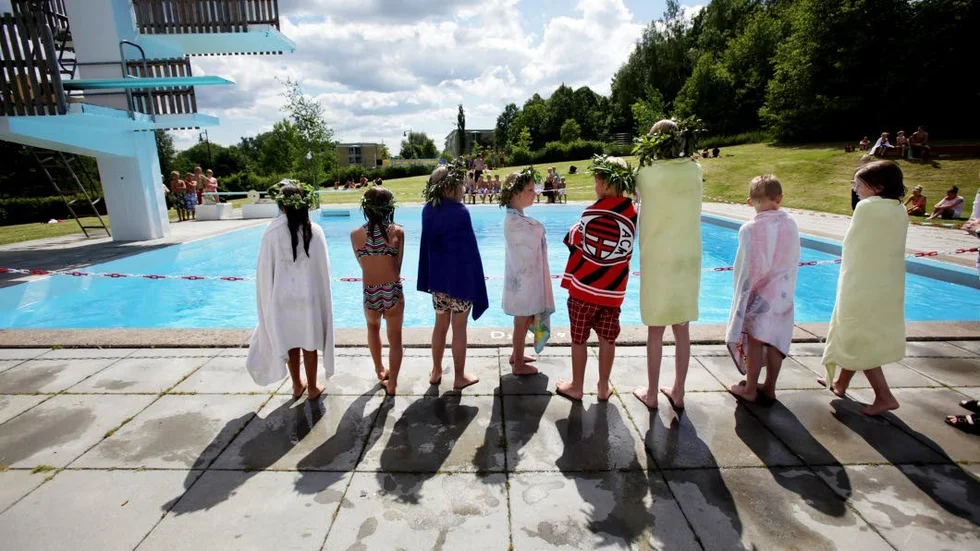 Festlokal. Lundbybadet blir festplats för niorna på skolavslutningen, enligt förslaget.