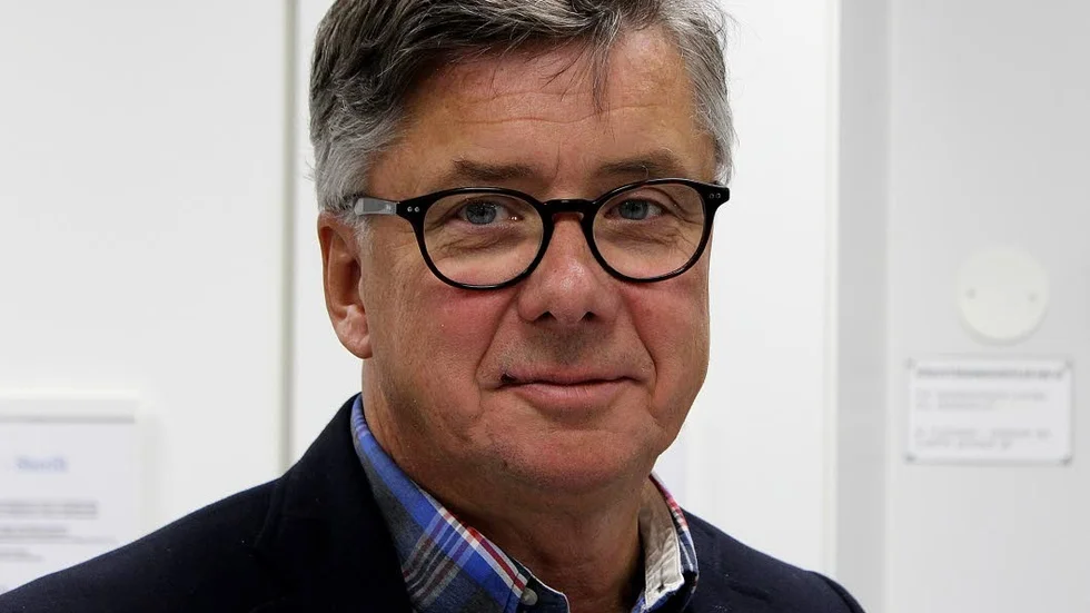 Sjuksköterskebrist. Det är närsjukvårdsdirektör Rolf Östlunds huvudproblem året runt och särskilt på sommaren.