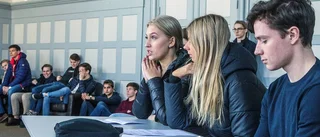 Platenelever spelade upp rättegång