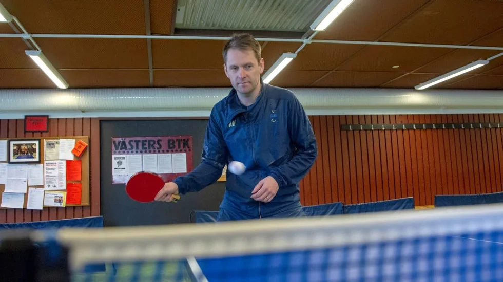 Daniel Ellermann, tränare och ordförande för Västers BTK, funderar just nu på om man ska tacka ja till den gratisplats i superettan som man erbjudits.