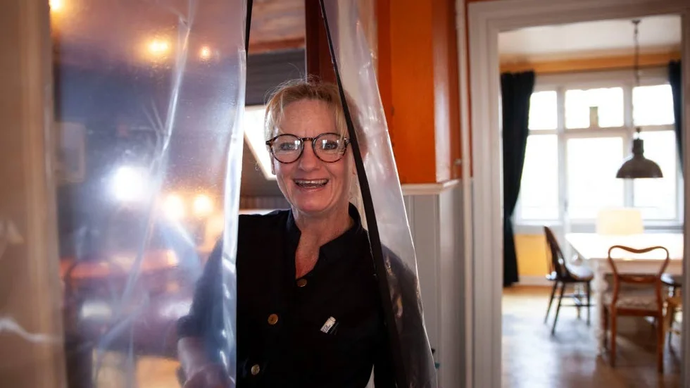 Tittut! Det är lite rörigt under byggnadstiden, men gästerna har varit förstående, menar ägaren Helene Schwenke.