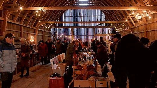 Trots att dagen började lida mot sitt slut så var det gott om folk på Dalsebo loge.