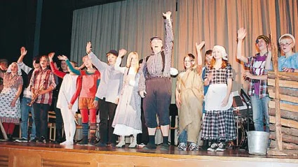 18 aktörer från Kinda Musikskola, både elever och lärare, bidrog till den lyckade Astrid Lindgren-konserten.