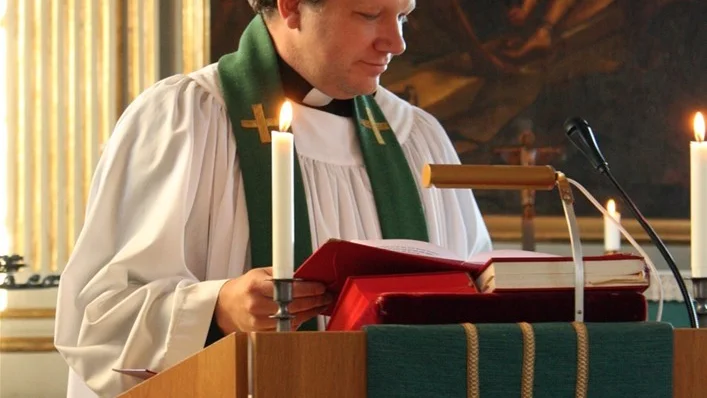 Jörgen Sundeborn har suttit på sin post i en och en halv vecka och fick hålla i kvällens andakt, Foto: Erica Månsson