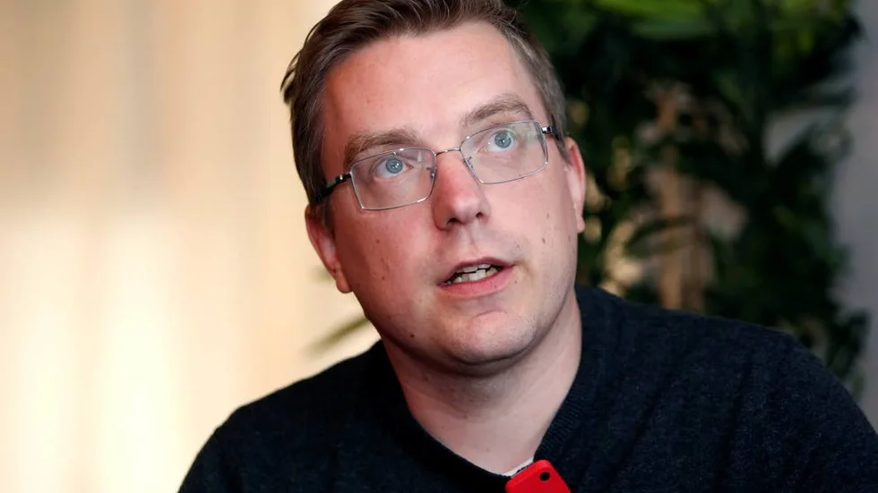 Oklart. Grundaren Martin Källström är glad över att verksamheten lever vidare, men säger att hans egen roll i bolaget är oklar.