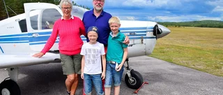 Flyger planet till semestern