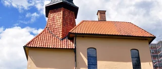 Nu rustas slottsruinen upp