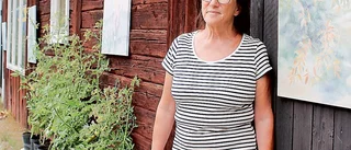 Monica vill förmedla det sköna omkring oss
