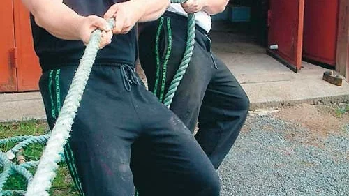 Fullt drag blir det när Magnus och Torbjörn Samuelsson tävlar i Kisa på fredag.