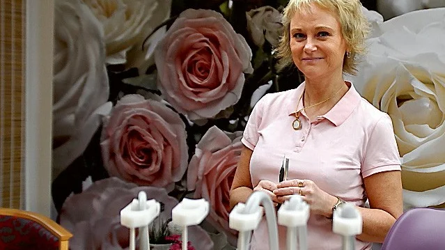 Madeleine Skarphagen önskar att fler fick upp ögonen för vikten av rena tänder - då fäster inte tandsten till exempel.