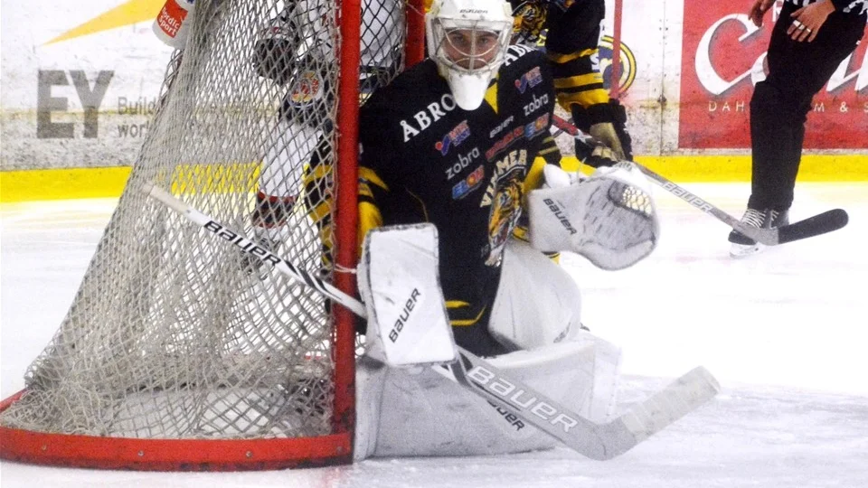 Jonathan Stålberg gjorde en kanoninsats i VH-kassen, men kunde inte känna någon glädje efter matchen.