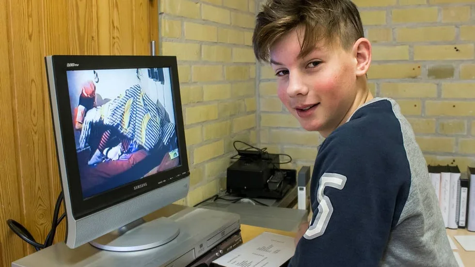 RÖRLIG MAMMA. Filip Lundborg letade efter sin mamma på ett VHS-band från 1992.