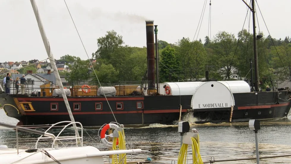 Lördagen den 26 maj går Eric Nordevall II årets första passagerar-tur mellan Motala och Vadstena.