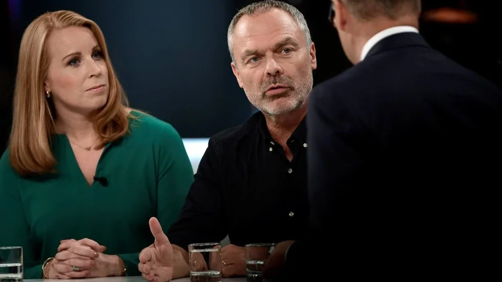 Centerpartiet och Liberalerna står i mitten av alla paradoxer kring regeringsbildningen, menar ledarskribenten.
